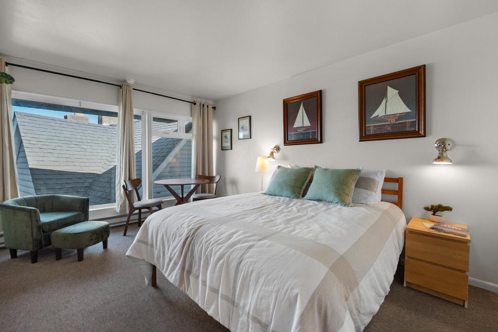 The Tides By The Sea Aparthotel Seaside Exterior photo